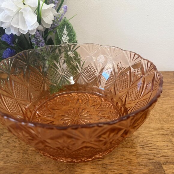 Vintage Pink Depression Glass Fruit Bowl Diamond Cut Starburst Pattern Elegant S - Picture 3 of 6